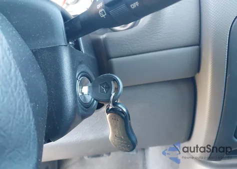 2004 Jeep Liberty Sport из США, поврежденный, VIN 1J4GL48K14W258379